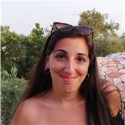 Offro lezioni private a bambini della scuola primaria, secondaria e anche agli adulti.